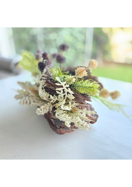 El Yapımı Doğal Ağaç Kabuklu Dekor – Yeşil ve Beyaz Yapay Bitkili Masa Süsü indirimleri