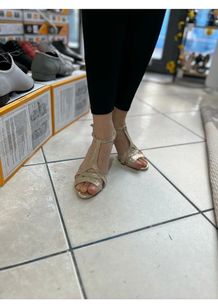 Altın Mirada Model 8,5 cm 13 Pont Topuk Boyu Tango- Dans ve Abiye Ayakkabısı modelleri
