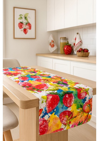 Dijital Baskı Çilek Desen Runner Masa Örtüsü