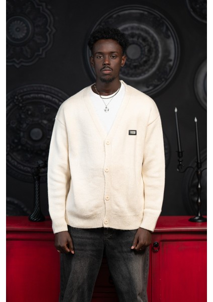 Oversize V Yaka Düğme Kapamalı Salaş Model Hırka fiyatları