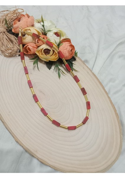 Şık Kırmızı Modern Kolye ve Bileklik Takı Seti fırsatları