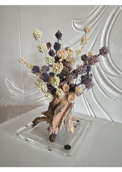 El Yapımı Doğal Kök Dekor – Epoksi Tabanlı Mor ve Beyaz Yapay Çiçek Tasarımı indirimleri