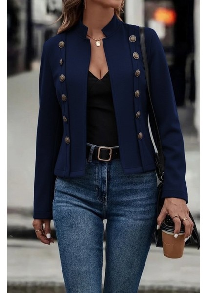Kadın Uzun Kollu Hakim Yaka Yanlardan Düğmeli Kısa Süet Ceket modelleri