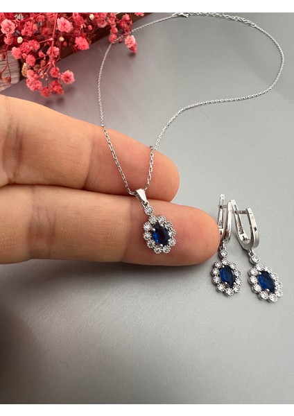 Gümüş Safir Oval Taşlı Sallantılı Küpe ve Kolye Seti fırsatları
