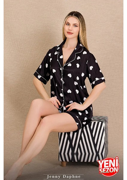 Lady Saten Siyah Renk Kalp Desenli Kısa Kollu 2 Li Şortlu Saten Pijama Takımı modelleri