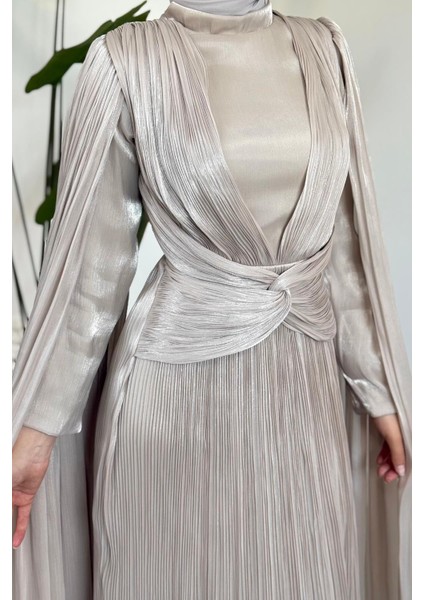 Rienne Pelerinli Pliseli Jan Jan Abiye Taş fırsatları