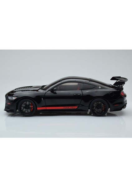 1:18 Solido 2022 Ford Mustang Shelby GT500 Code fırsatları