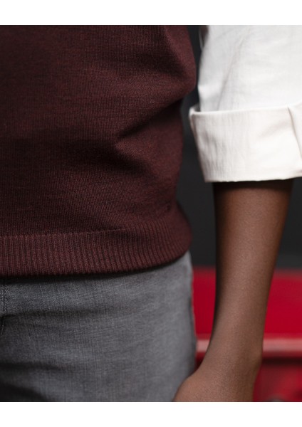 V Yaka Regular Fit Yünlü Kolsuz Triko Süveter modelleri