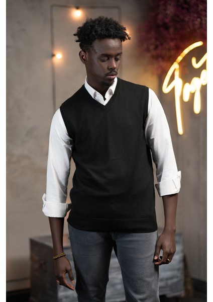 V Yaka Regular Fit Yünlü Kolsuz Triko Süveter