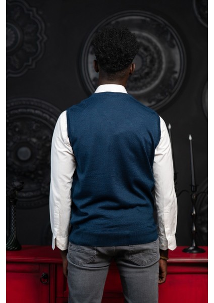 V Yaka Regular Fit Yünlü Kolsuz Triko Süveter modelleri