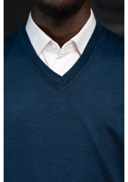 V Yaka Regular Fit Yünlü Kolsuz Triko Süveter fırsatları