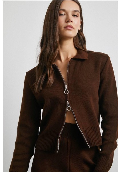 Kahverengi Çift Fermuarlı Triko Takım fırsatları