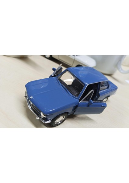 Oyuncak Metal Model Araba 1/36 Çek Bırak Bmw 2002 Ti Turkuaz fiyatları