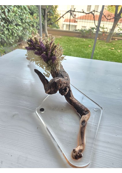 El Yapımı Doğal Ağaç Dekor – Lavanta Moru ve Beyaz Yapay Çiçekli Tasarım modelleri