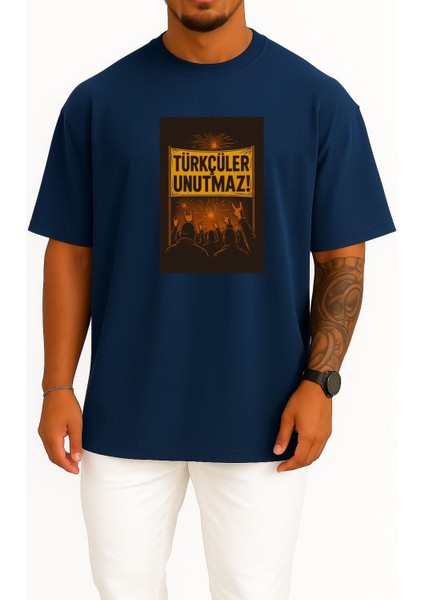 Oversize Türkçüler Unutmaz Bozkurt Göğüs Tasarımlı Unisex T-Shirt