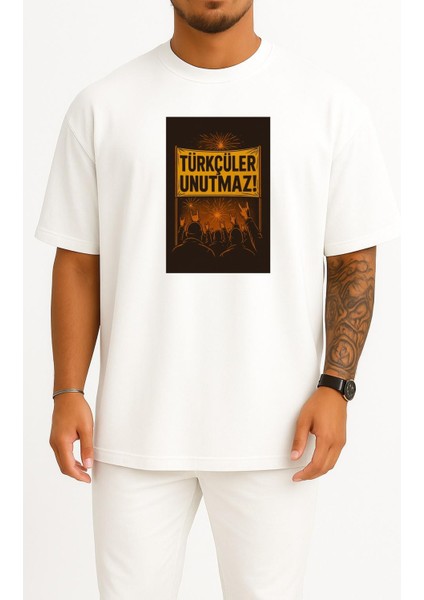 Oversize Türkçüler Unutmaz Bozkurt Göğüs Tasarımlı Unisex T-Shirt