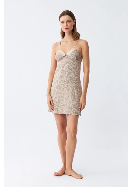 Moda Kadın Penye Vizon Leopar Desenli Ip Askılı Gecelik modelleri