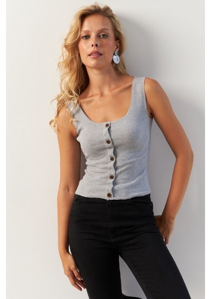 Kadın Kare Yaka Önden Düğmeli Yazlık Crop Top Bluz modelleri