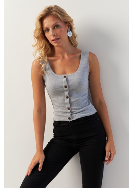 Kadın Kare Yaka Önden Düğmeli Yazlık Crop Top Bluz indirimleri