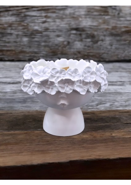 Çiçek Taçlı Kız Figürlü %100 Doğal Soya Mum-Ahşap Fitilli Dekoratif Mum fiyatları