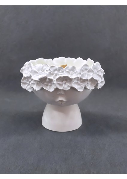 Çiçek Taçlı Kız Figürlü %100 Doğal Soya Mum-Ahşap Fitilli Dekoratif Mum modelleri