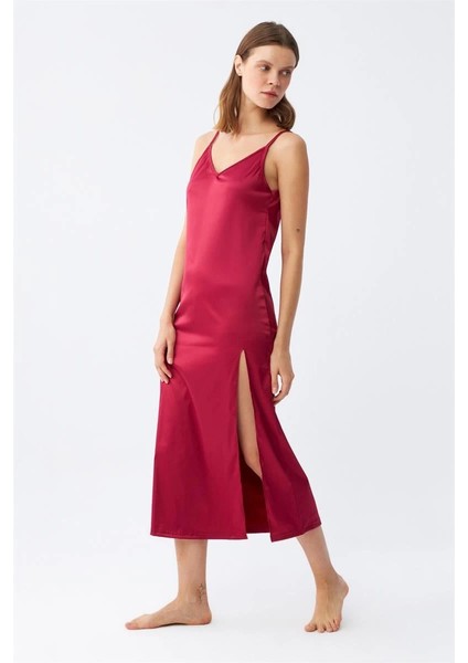 Moda Yırtmaçlı Uzun Saten Gecelik Bordo modelleri