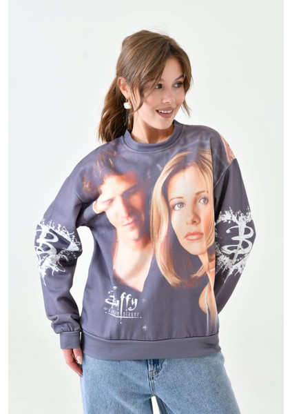 Kadın Yüz Baskılı Oversize Geniş Kalıp Desenli Curve Sweatshirt fırsatları