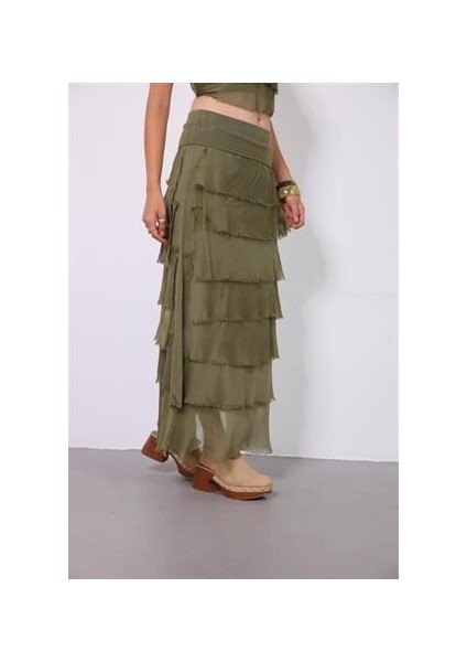 Italyan 2 Beden Ince Gösteren Kat Kat Ipek Etek & Straplez Elbise fiyatları