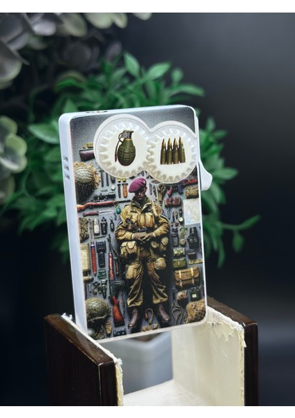 Askeri Tema Özel Tasarım Metal Gazlı Çakmak | Fosforlu| Pürmüz Jet Alevli Rüzgar Dayanıklı fiyatları