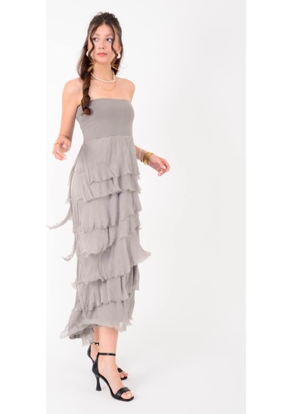 Italyan 2 Beden Ince Gösteren Kat Kat Ipek Etek & Straplez Elbise