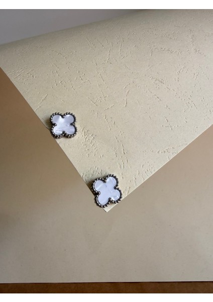 White Clover Küpe fiyatları