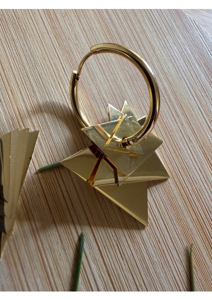 Piramit Çelik Küpe fiyatları