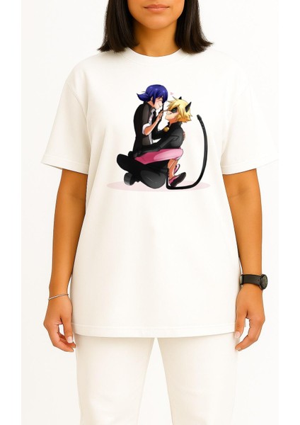 Oversize Adrien Agreste Marinette Dupain Göğüs Tasarımlı Unisex T-Shirt fiyatları