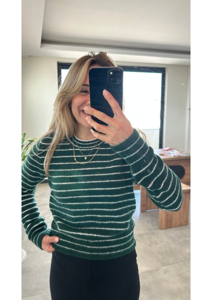 Yeşil Çizgili Yumoş Kazak