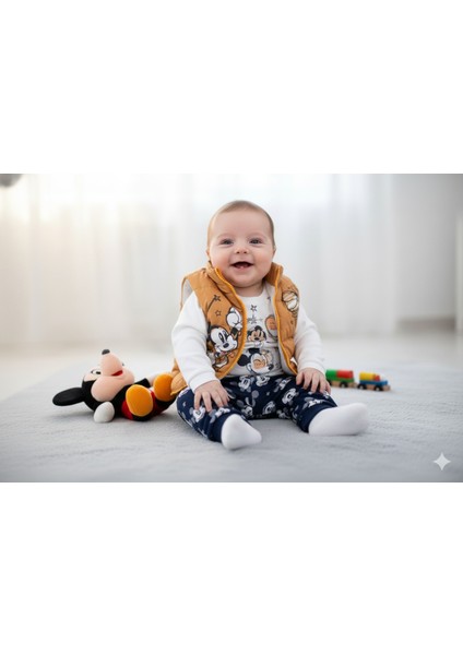 9-24 Ay Mickey Mouse Baskılı 3'lü Yelekli Bebek Takımı | Mevsimlik modelleri