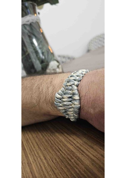 19 cm Ayarlanabilir Tokalı Paraşüt Ipi Bileklik - Outdoor Survival Bilekliği fırsatları