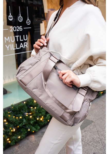 Sanmorris Hafif ve Dayanıklı Paraşüt Kumaş El ve Çapraz Askılı Çok Bölmeli Çanta indirimleri