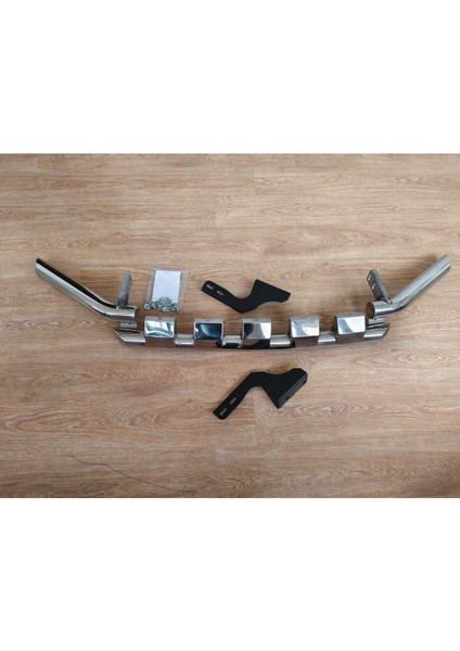 Ranger 2016-2022 Shark Bıyık - 70 Lik Borudan - Dişli - Araçta Görünen Ürünün Krom Rengi fiyatları