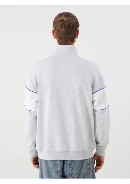 Lcw Yeni Beyaz Dik Yaka Renk Bloklu Erkek Sweatshirt fırsatları