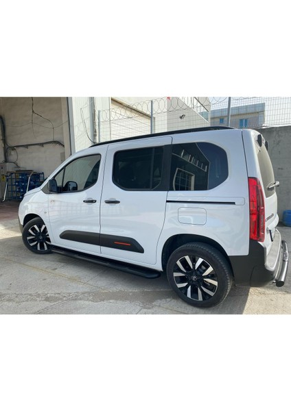 Opel Combo 2019+ Krom Saclı Yan Basamak + Çiftli Bıyık + Arka Koruma | 3 Lü Set Siyah modelleri