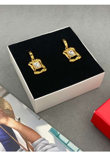 Taşlı Minimal Çelik Küpe fiyatları