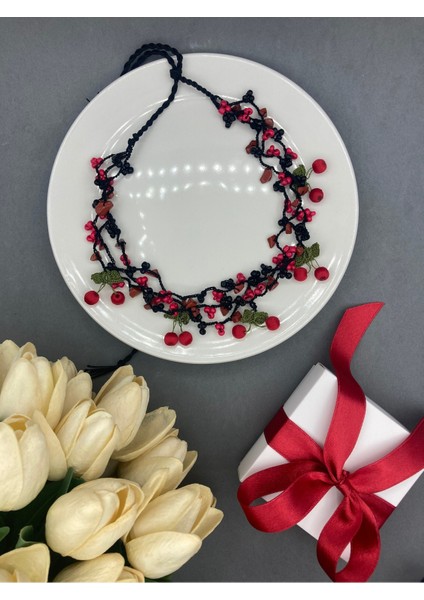 Kiraz Tığ Oyası Jasper Taşlı Şifa Kolye