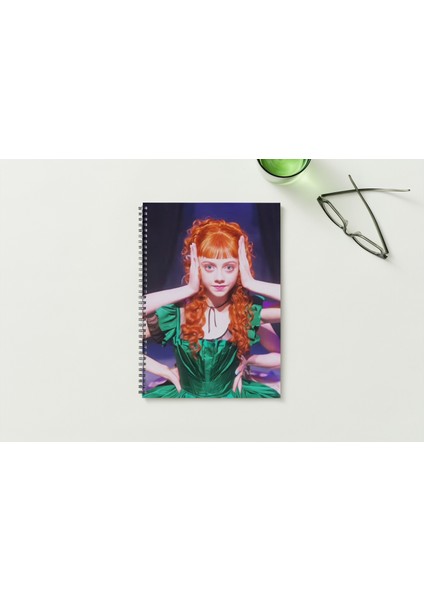 Wednesday A5 Metal Spiralli Çizgisiz Sert Kapak Wednesday Defter