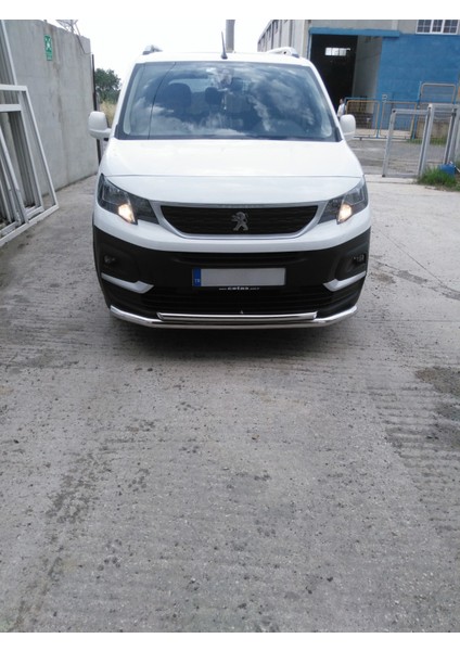 Opel Combo 2019+ Krom Saclı Yan Basamak + Çiftli Bıyık + Arka Koruma | 3 Lü Set fırsatları