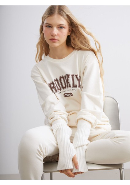 Lcw Yeni Yeni Sezon Bisiklet Yaka Brooklyn Baskılı Kadın Sweatshirt