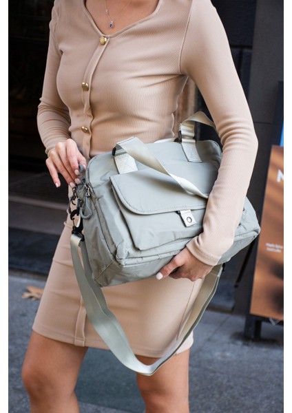 Sanmorris Paraşüt Kumaş Çıkarılabilir Askılı Suya Dayanıklı El ve Omuz Çantası modelleri