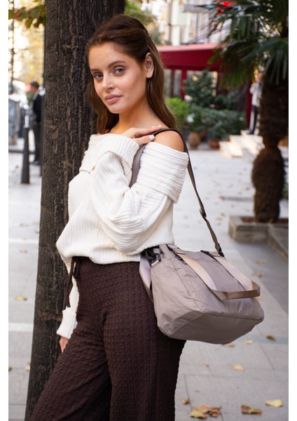 Sanmorris 5 Gözlü Desenli Paraşüt Kumaş Ayarlanabilir Çapraz Askılı El ve Omuz Çantası modelleri