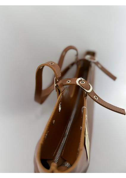 Kadın Halka ve Kemer Toka Detaylı Suni Deri El ve Omuz Çantası modelleri