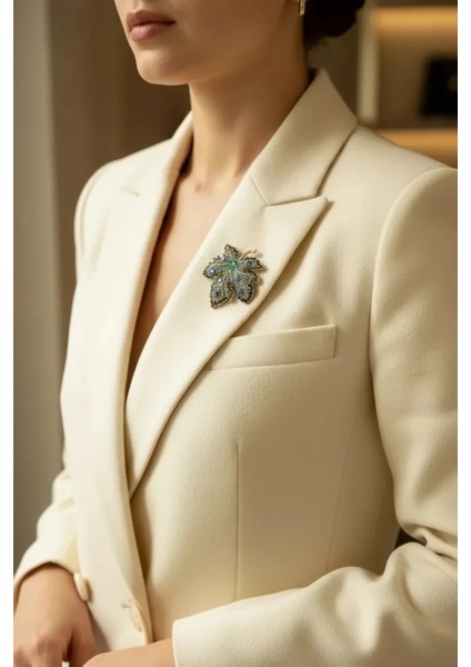 Yılbaşı Temalı Broş