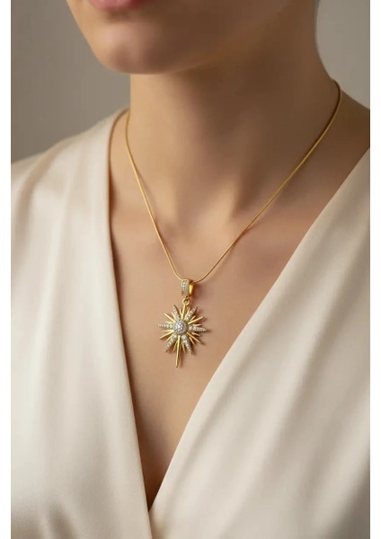 Çelik Yıldız Kolye